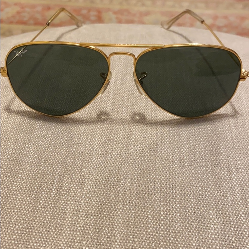 Vintage Ray Ban sunglasses - Picture 2 of 8